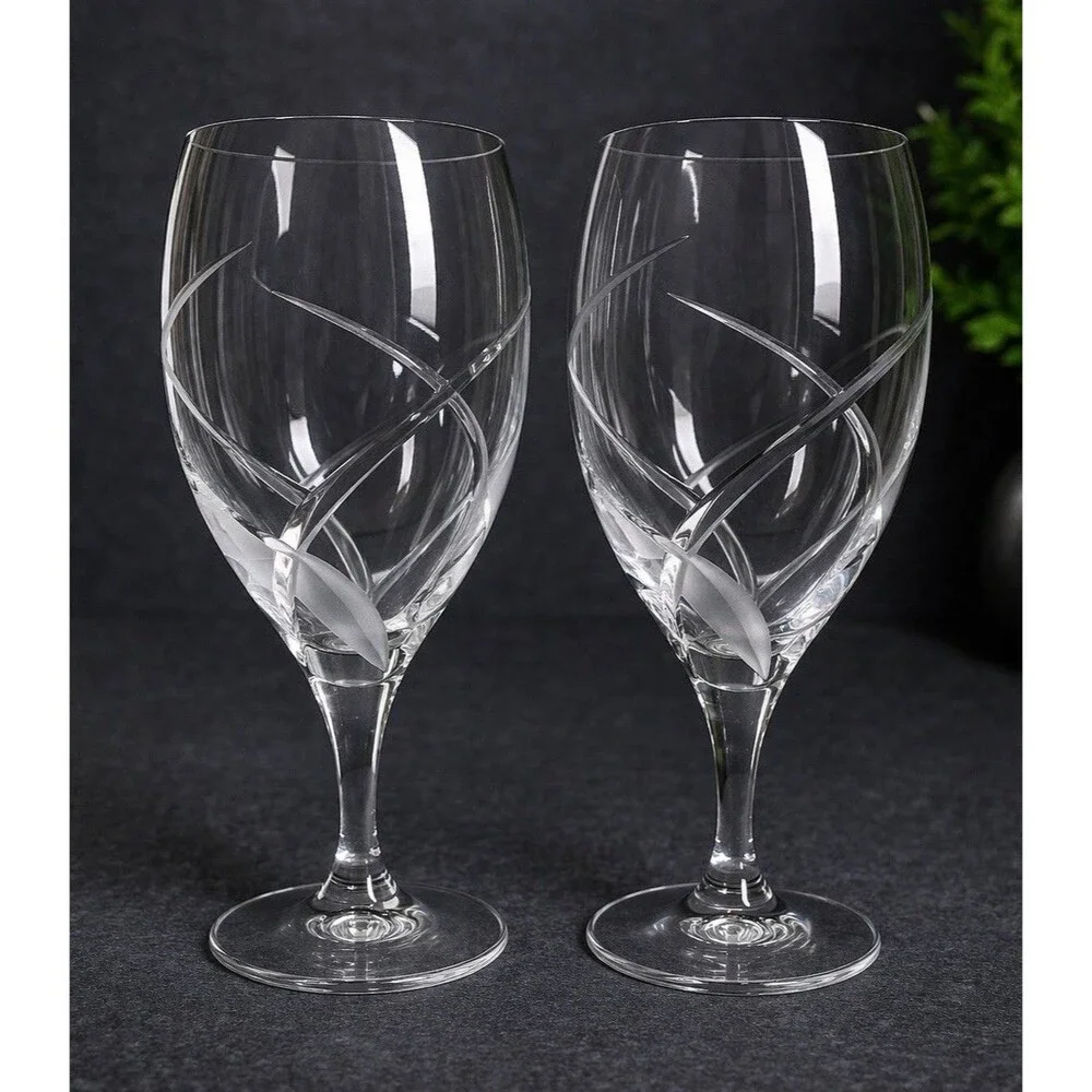 Villeroy & Boch Foglia Crystal Wine Goblets Set of 2 Frosted Leaf Cut Glass EUC